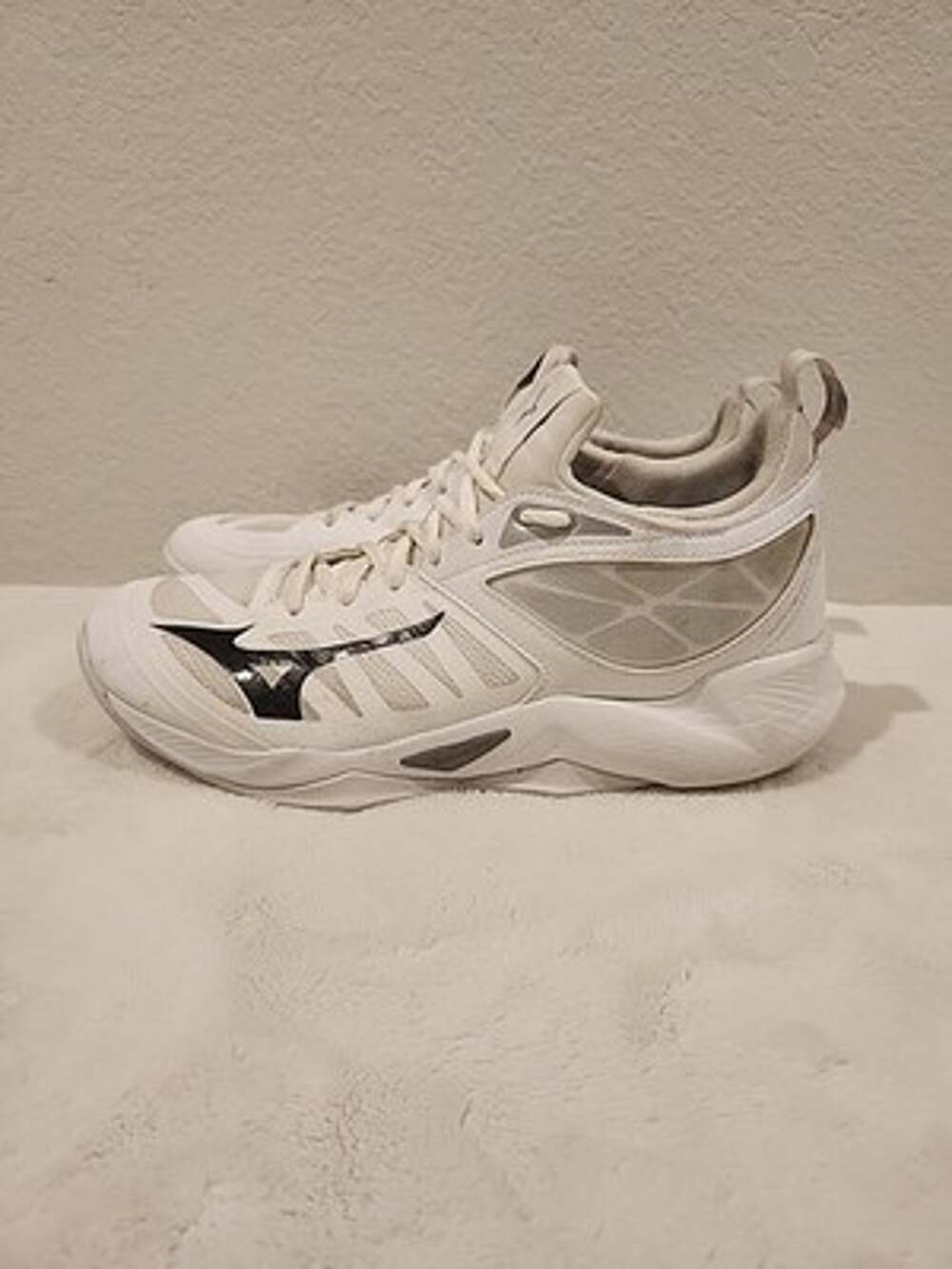 Mizuno Women's 10 Wave Dimension volleyball shoes Size